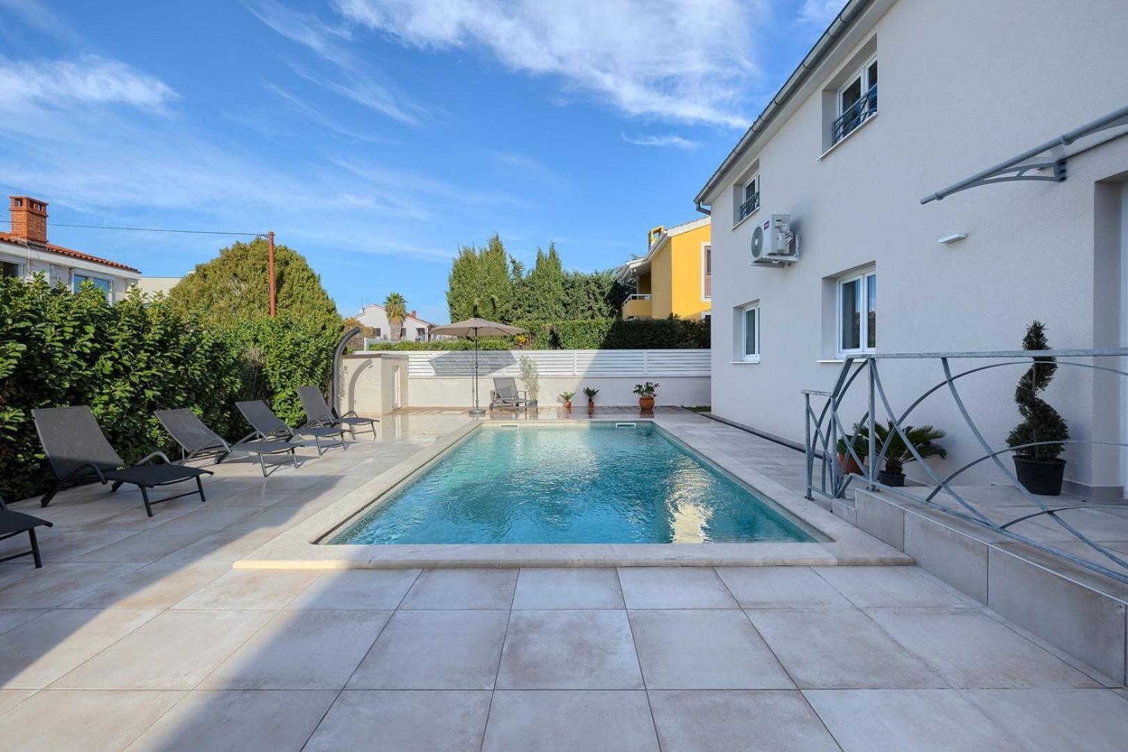 Villa Nimi Pola Esterno foto