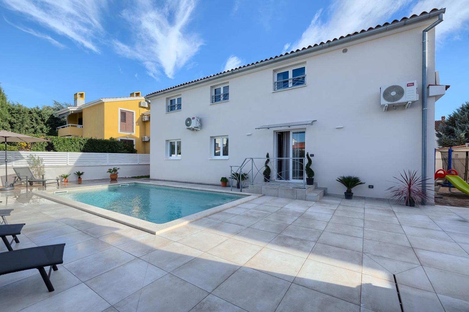 Villa Nimi Pola Esterno foto
