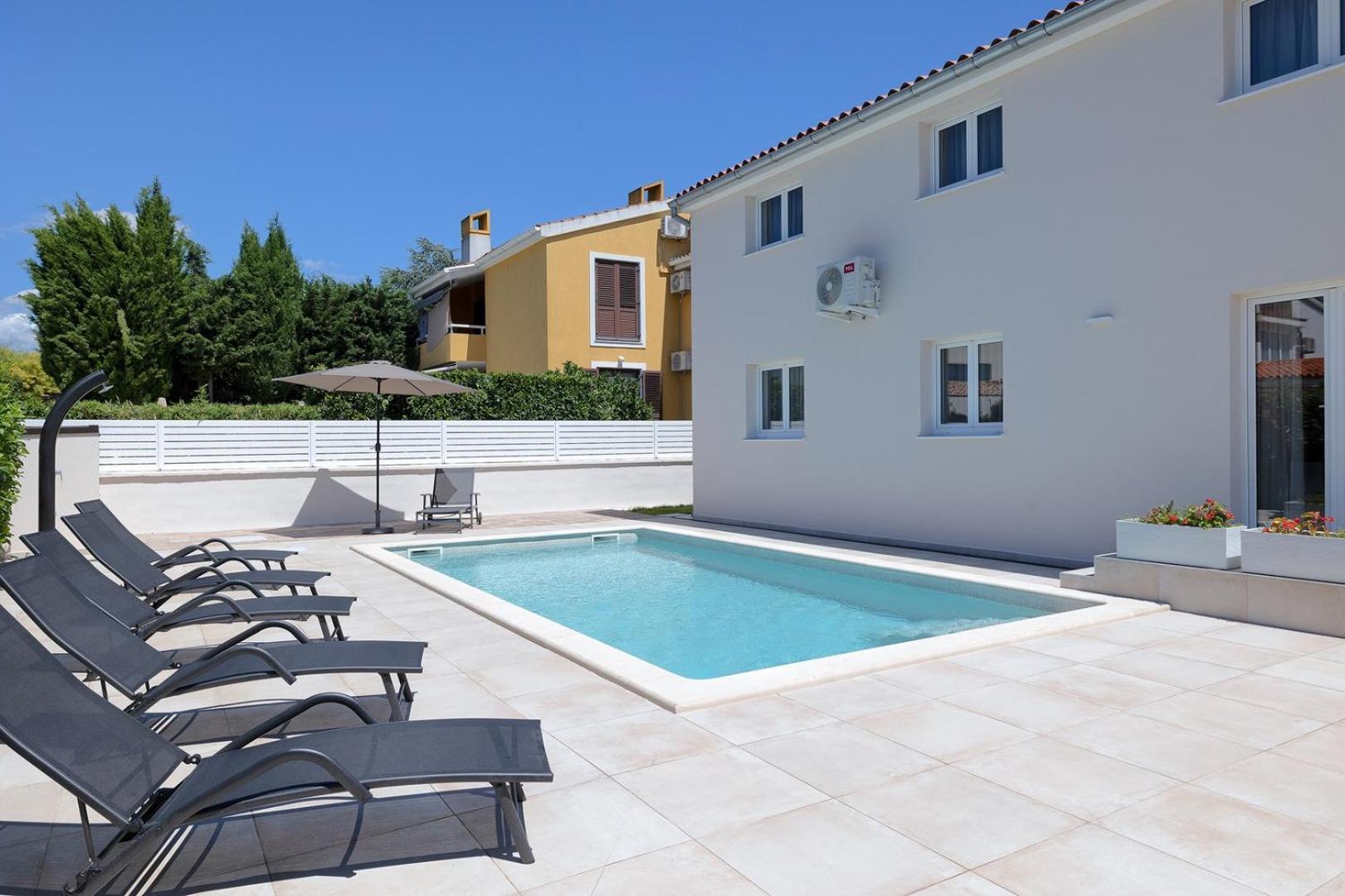 Villa Nimi Pola Esterno foto